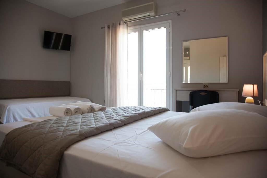 Nikoleta'S Studios Argostoli  Ngoại thất bức ảnh